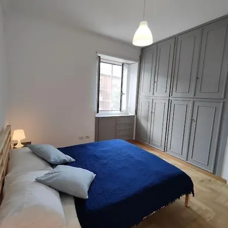 White & Wood House In * Roma